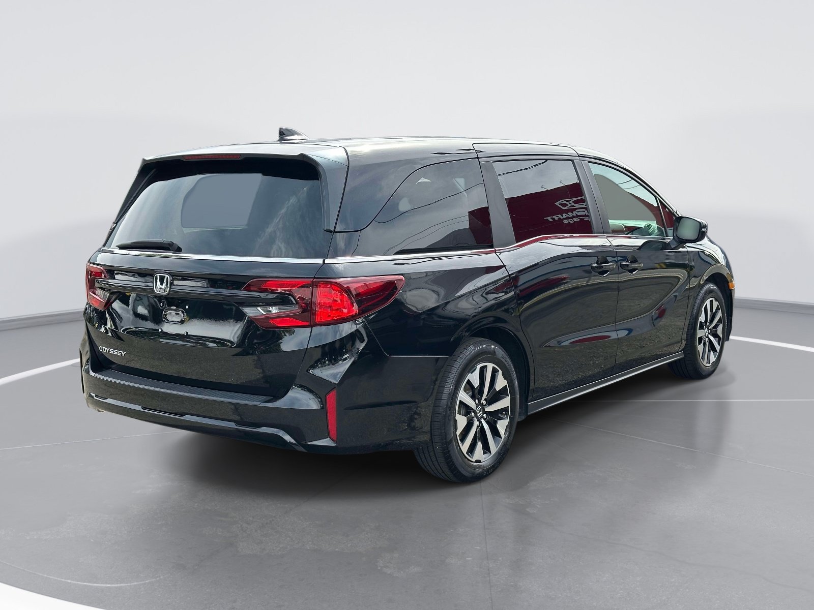 Used 2025 Honda Odyssey EX-L image 5