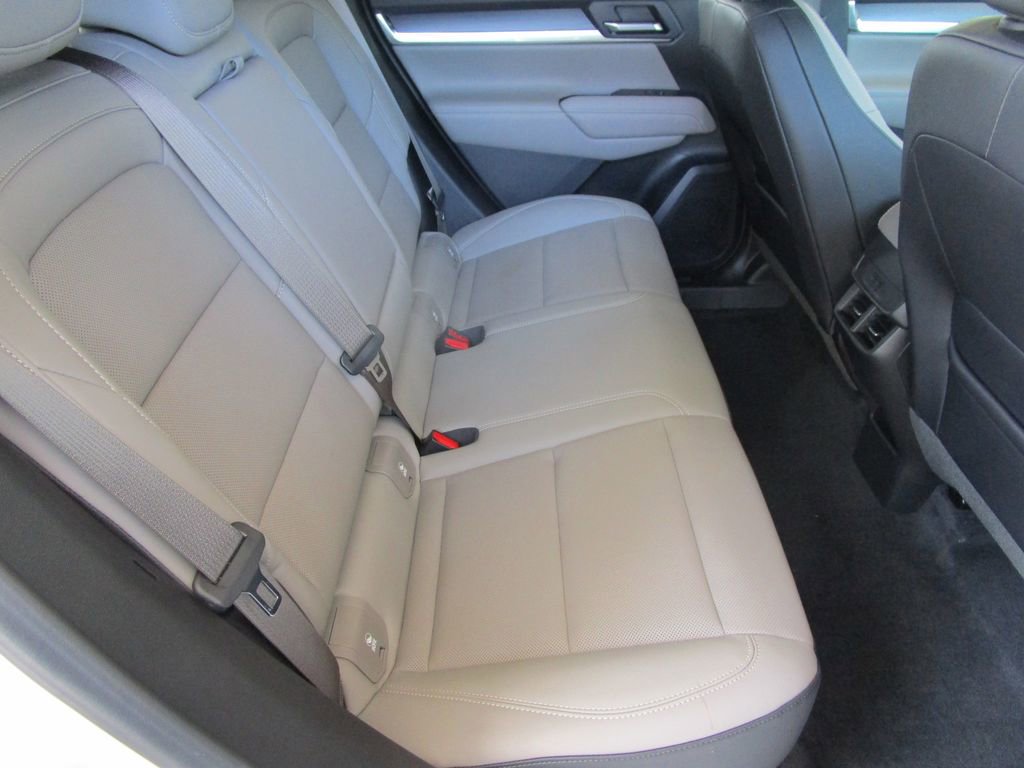 Used 2026 GMC Terrain Elevation w/ Elevation Premium Package FWD image 17