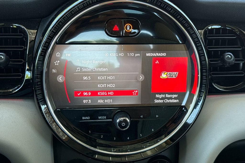 Used 2023 MINI Cooper SE FWD image 28