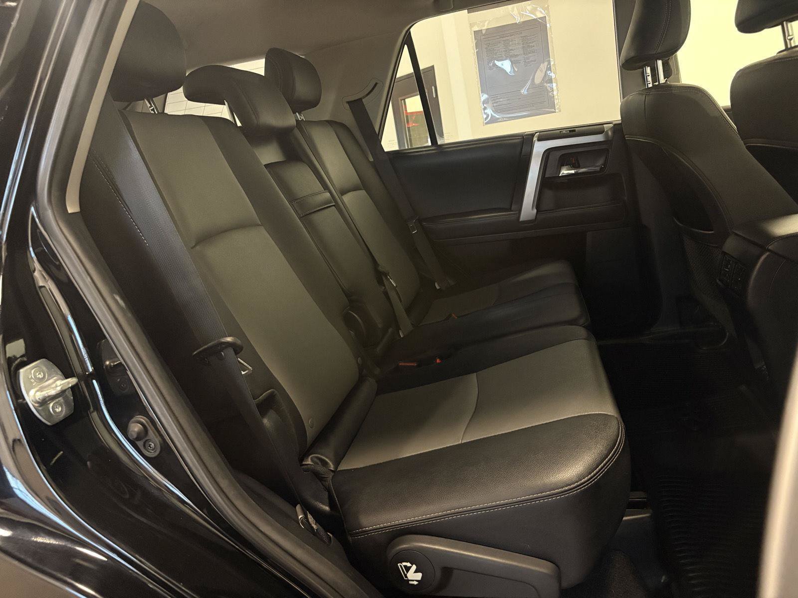 Used 2021 Toyota 4Runner SR5 Premium w/ Moonroof Package AWD/4WD image 41