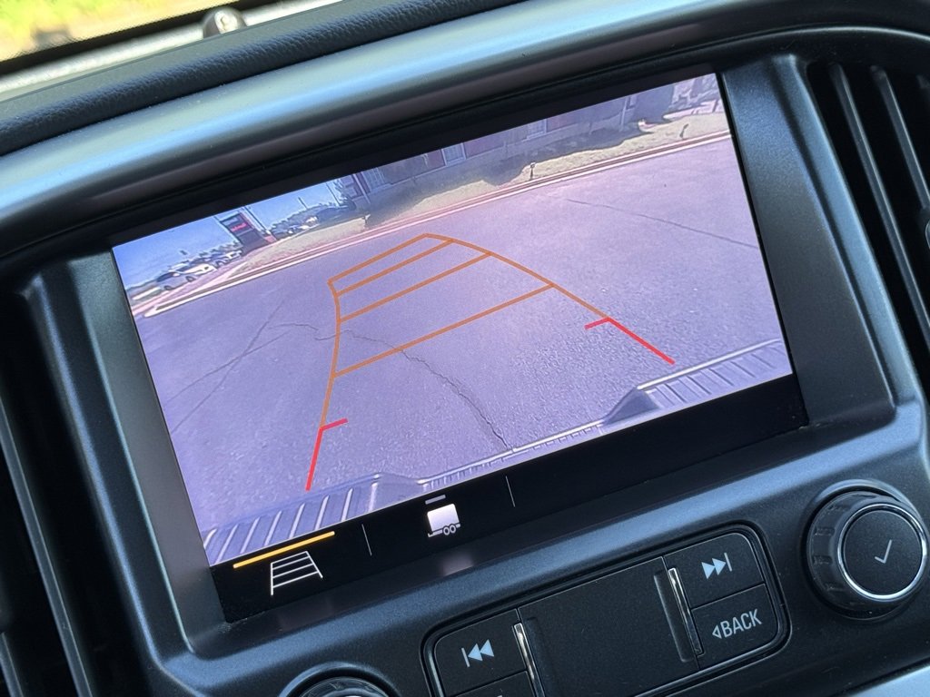 Used 2020 Chevrolet Colorado LT w/ Safety Package image 18