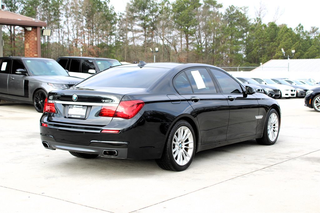 Used 2013 BMW 750i RWD image 7