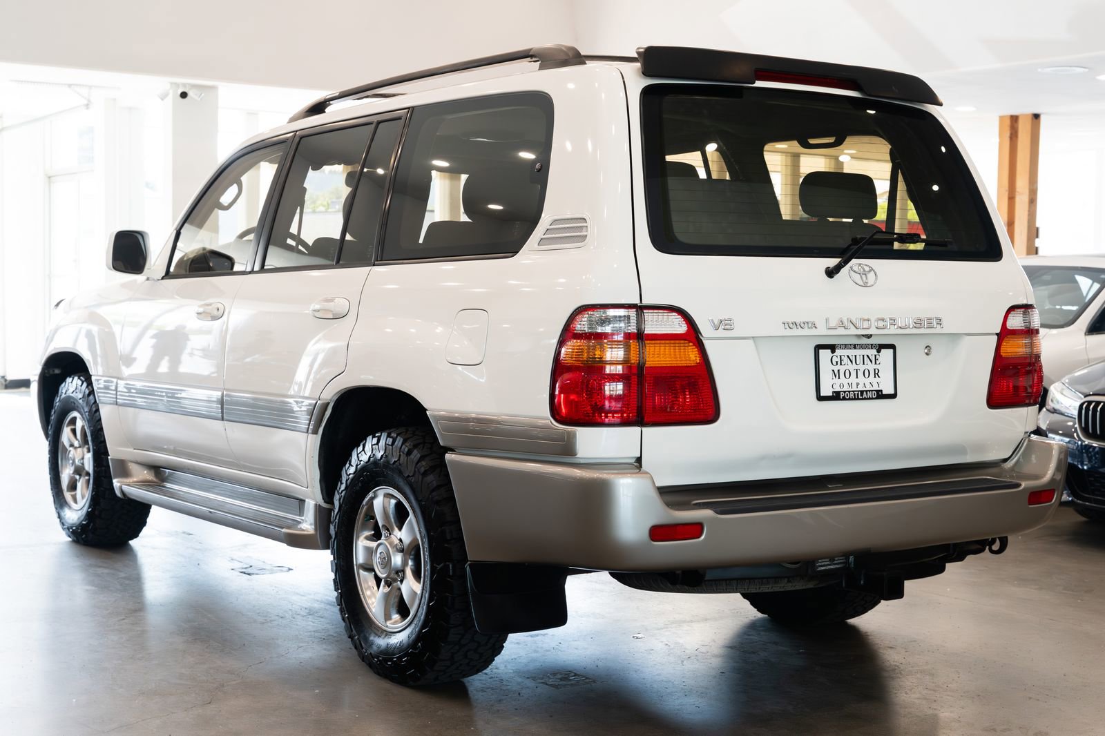 Used 2002 Toyota Land Cruiser AWD/4WD image 4