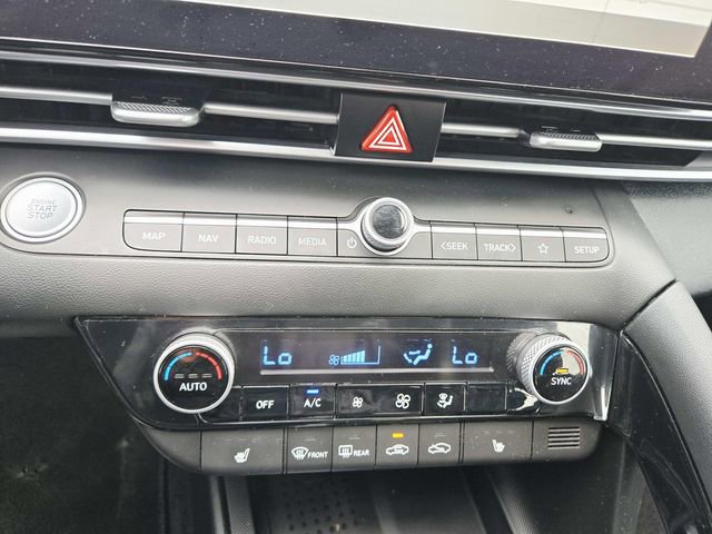 Used 2023 Hyundai Elantra SEL w/ Convenience Package image 23