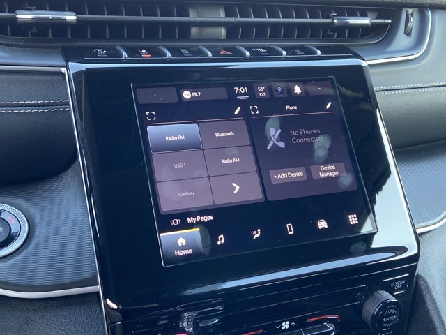 Used 2024 Jeep Grand Cherokee Laredo image 37