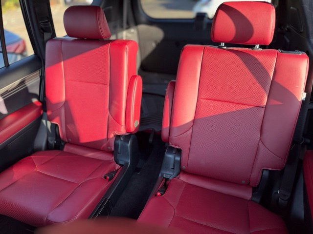 Certified 2023 Lexus GX 460 Luxury w/ Sport Design Package AWD/4WD image 18