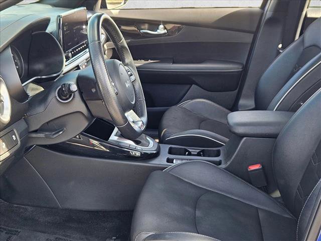 Used 2024 Kia Forte GT-Line w/ GT-Line Premium Package image 15