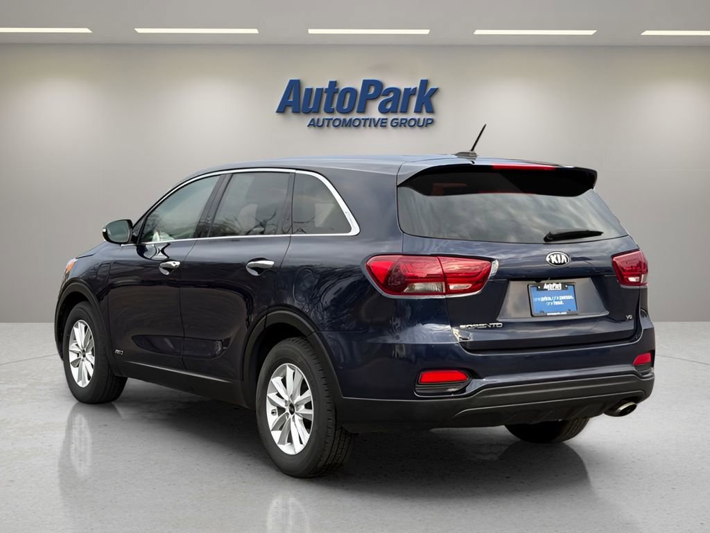 Used 2020 Kia Sorento AWD V6 image 3