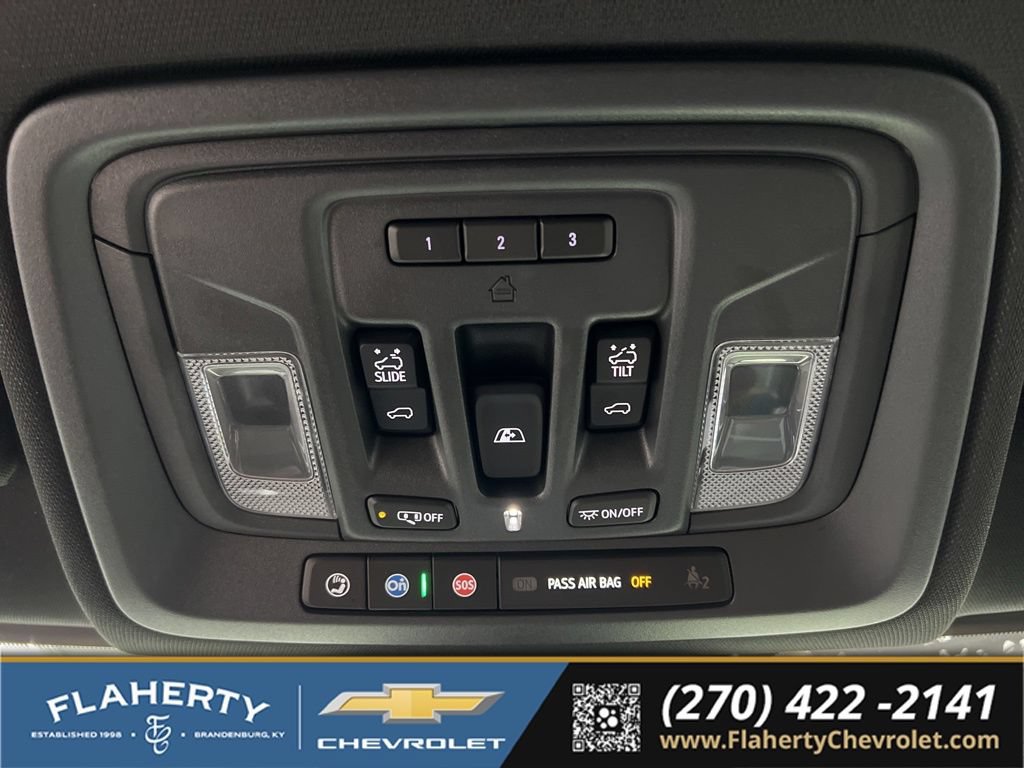 Used 2025 Chevrolet Silverado 1500 High Country AWD/4WD image 35