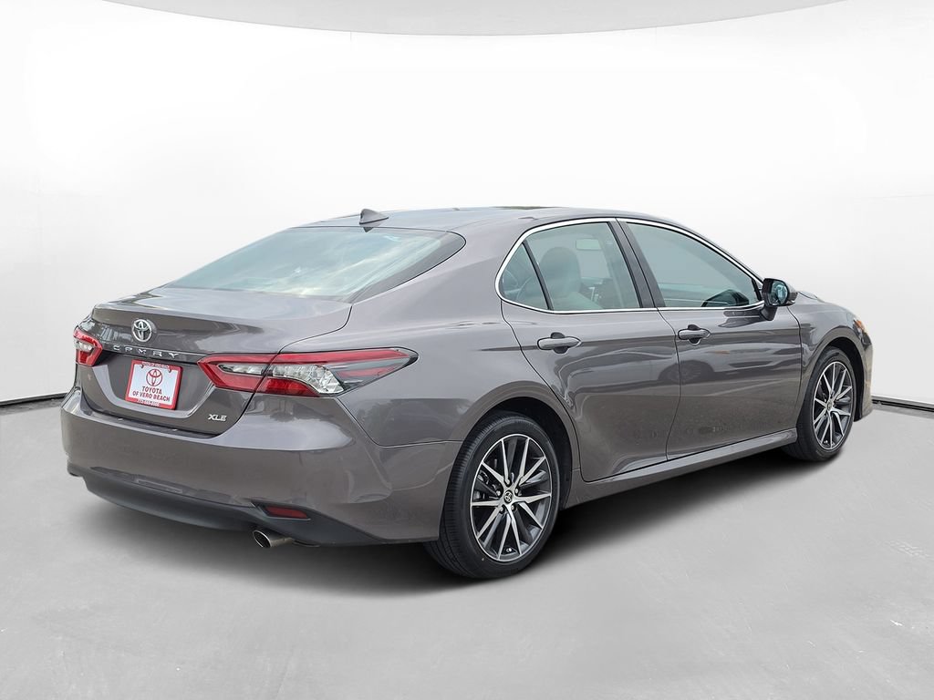 Certified 2023 Toyota Camry XLE FWD image 4