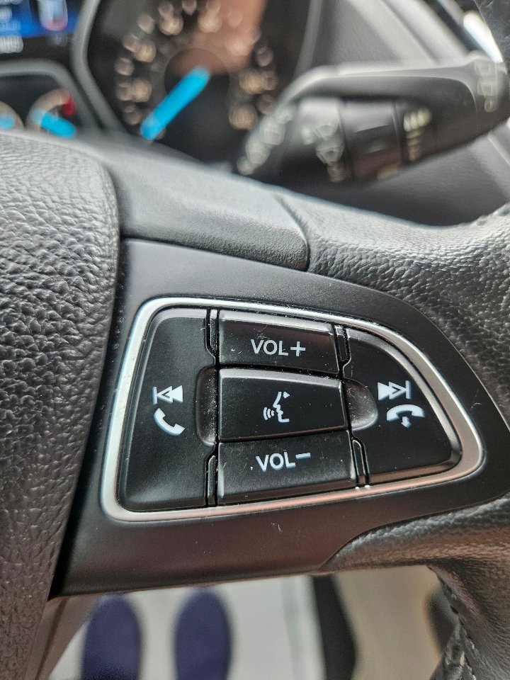 Used 2019 Ford Escape SEL image 23