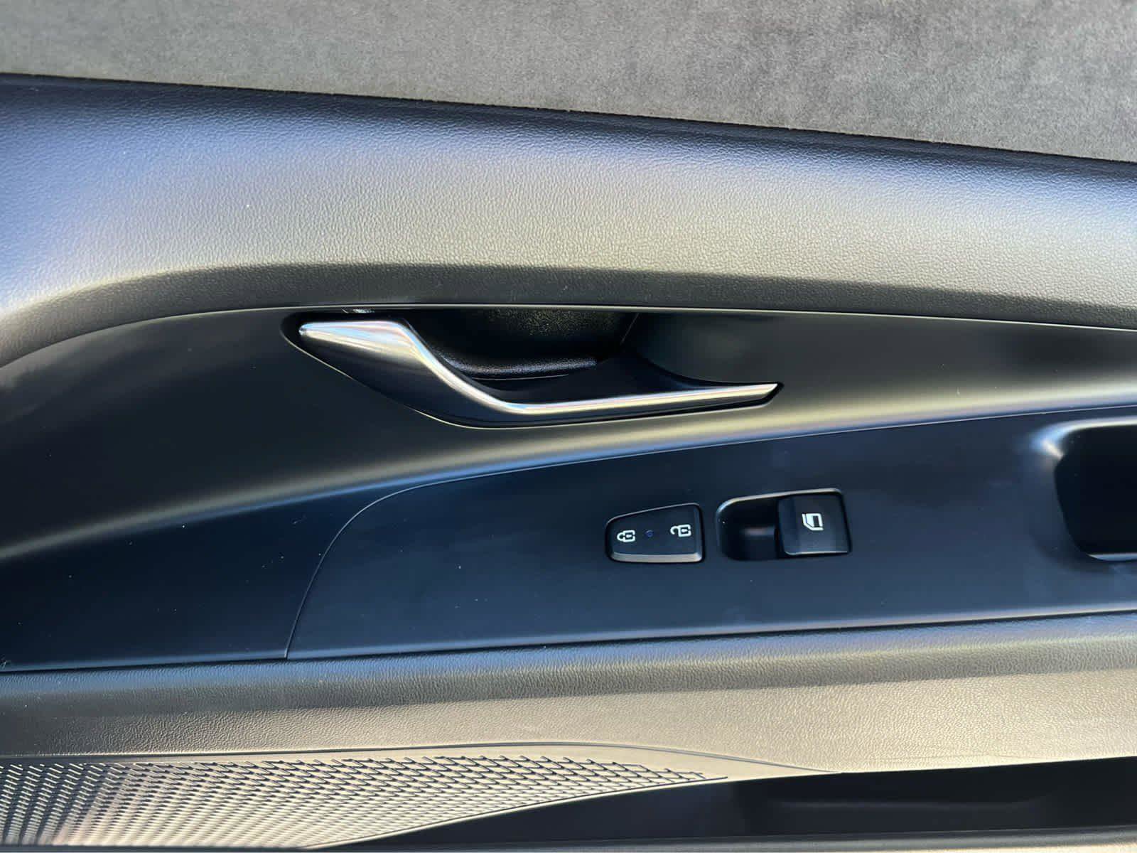Certified 2023 Hyundai Elantra N FWD image 18