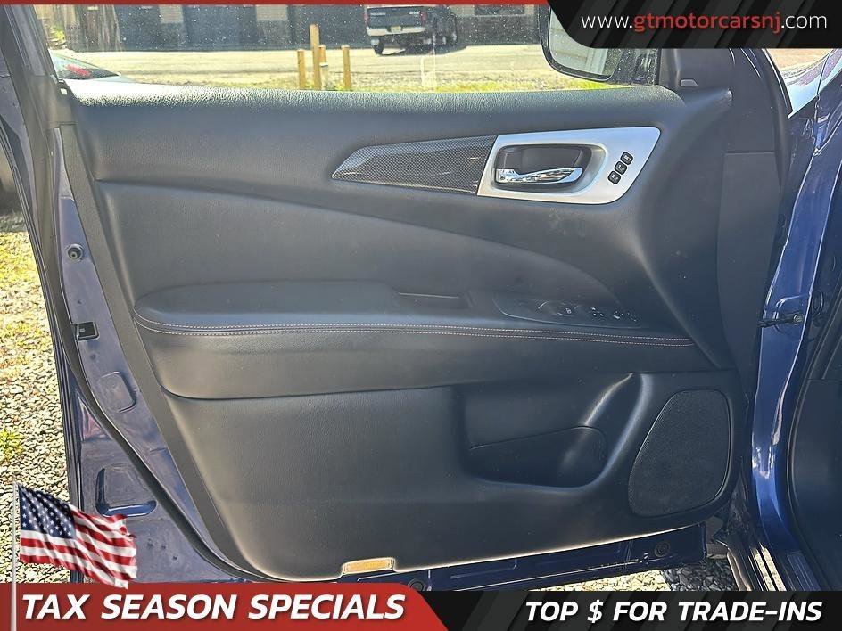 Used 2019 Nissan Pathfinder SL AWD/4WD image 19