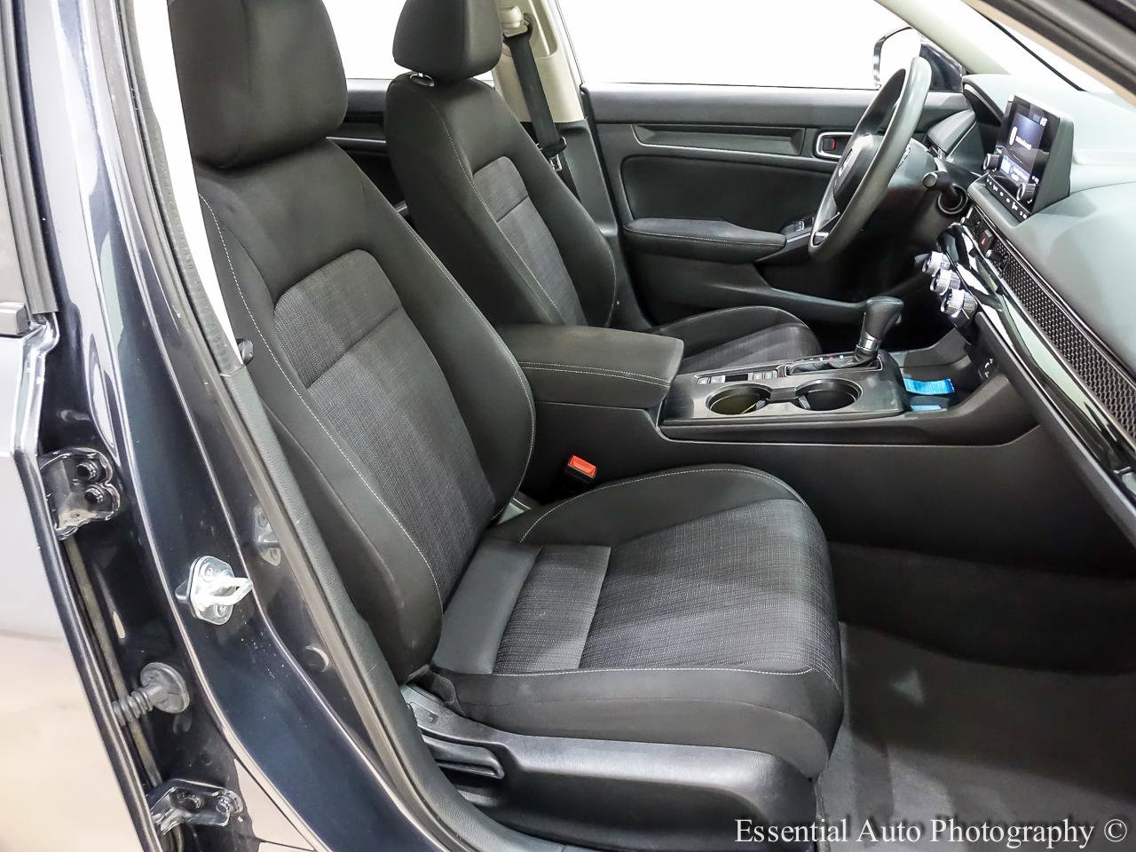 Used 2022 Honda Civic LX image 29