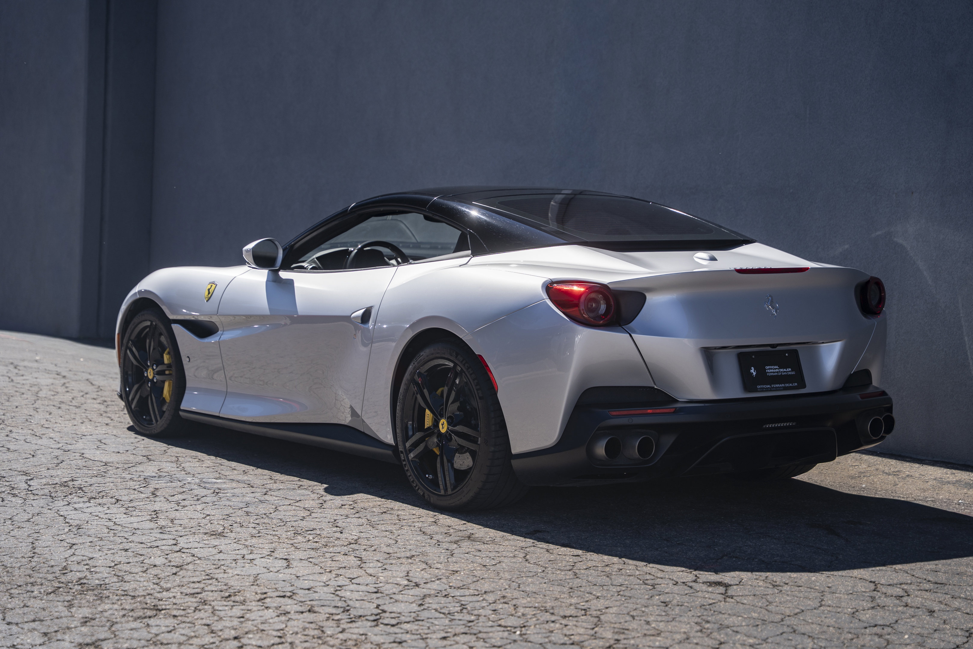 Certified 2019 Ferrari Portofino image 12