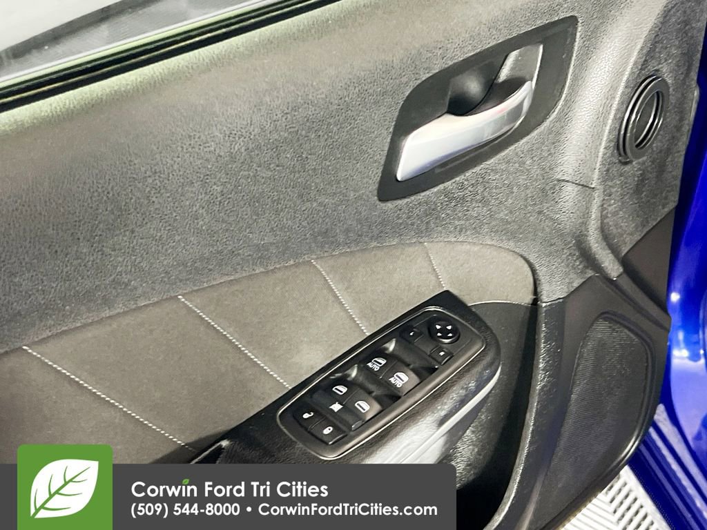 Used 2020 Dodge Charger SXT image 11