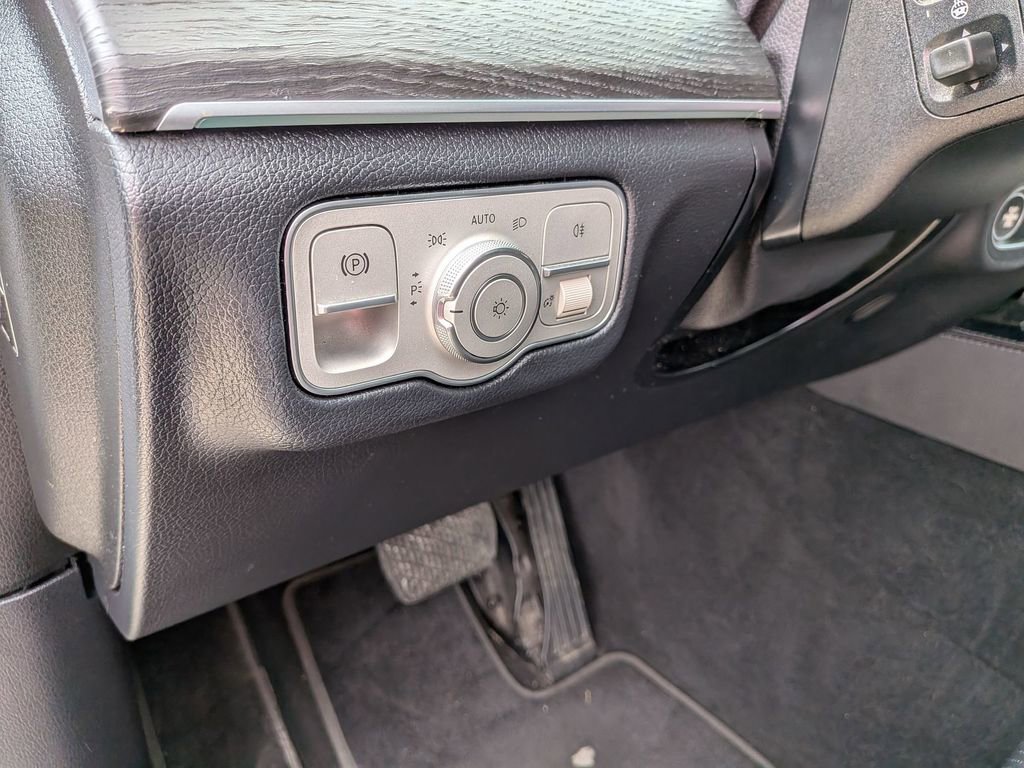 Used 2020 Mercedes-Benz GLS 450 4MATIC image 13