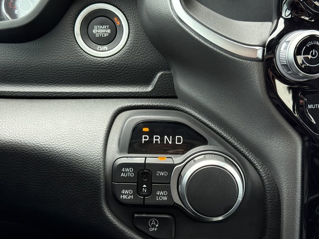 Used 2025 RAM 1500 Lone Star AWD/4WD image 25