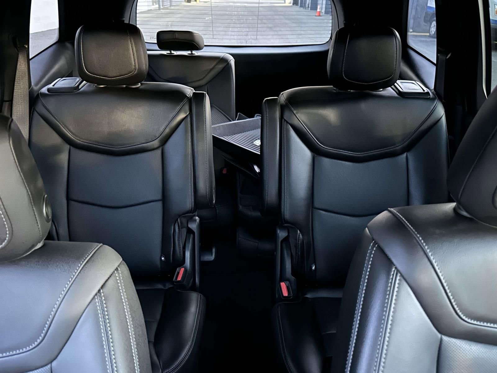 Used 2023 Cadillac XT6 Premium Luxury w/ Technology Package image 13