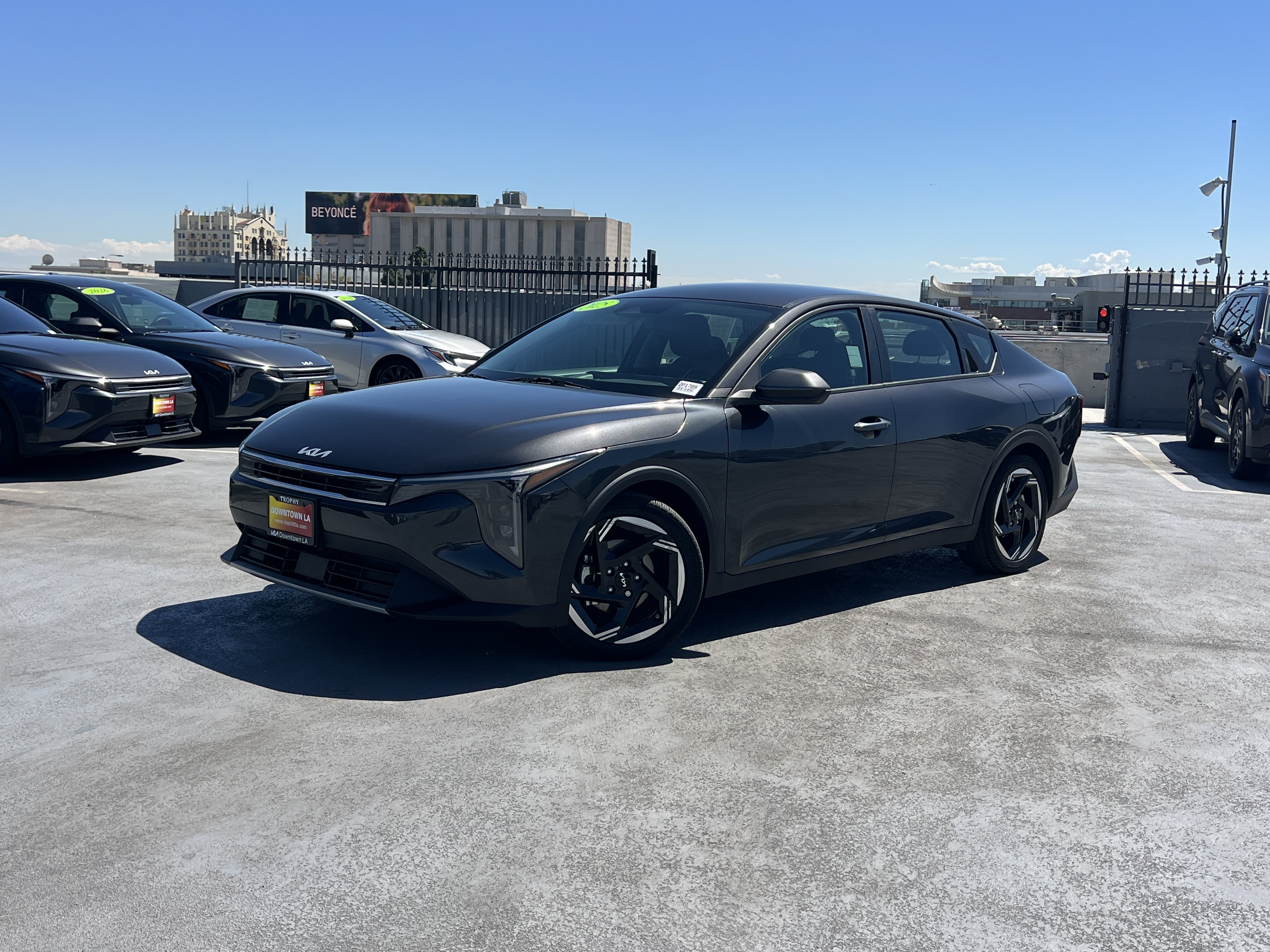 Certified 2025 Kia K4 EX FWD image 2