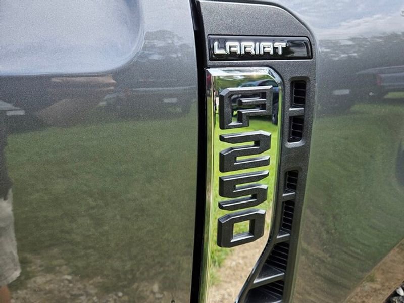 New 2025 Ford F250 Lariat w/ Chrome Package image 14
