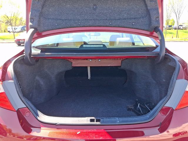 Used 2015 Toyota Camry XLE FWD image 30