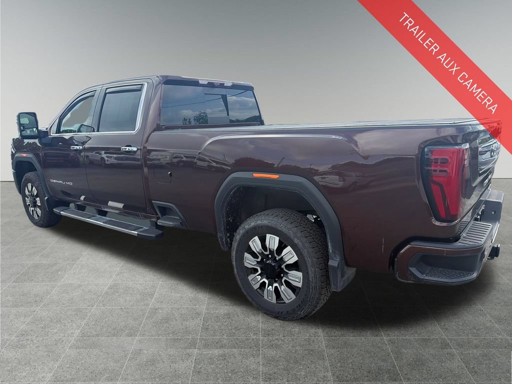 Used 2024 GMC Sierra 3500 Denali w/ Technology Package AWD/4WD image 4