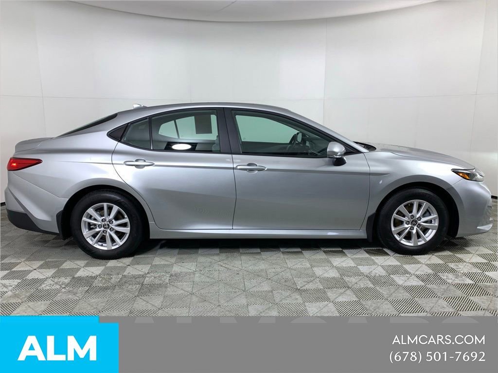 Used 2026 Toyota Camry LE w/ Convenience Package image 14