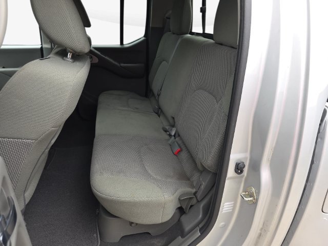 Used 2019 Nissan Frontier SV w/ Value Truck Package RWD image 11