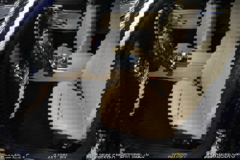 Used 2023 BMW i4 eDrive35 w/ Premium Package image 11