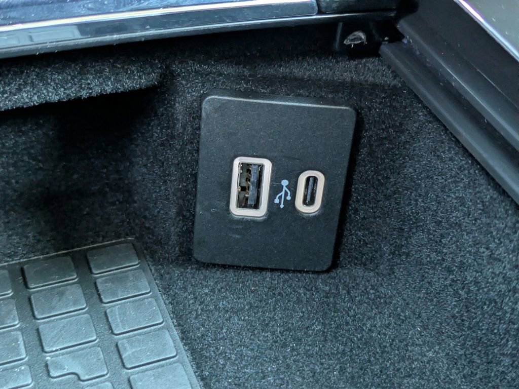 New 2025 Lincoln Corsair Grand Touring w/ Equipment Group 301A image 24