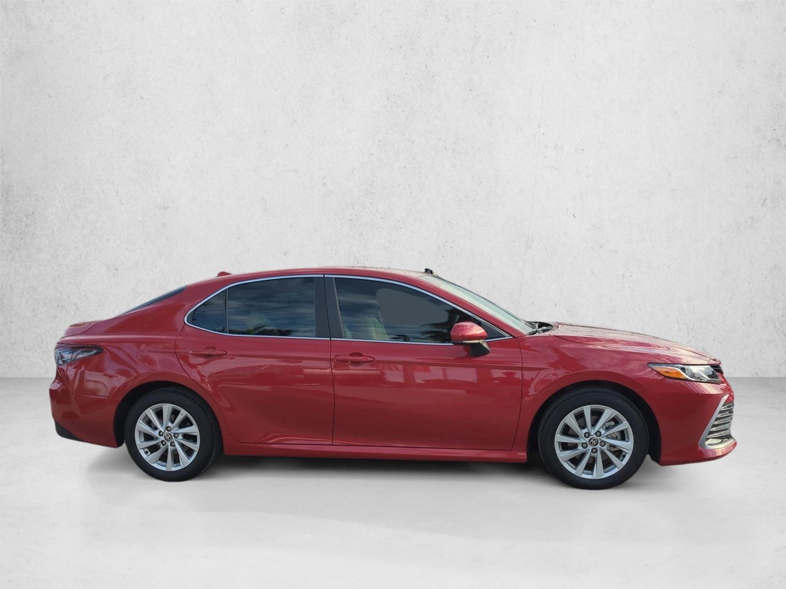 Certified 2024 Toyota Camry LE FWD image 5