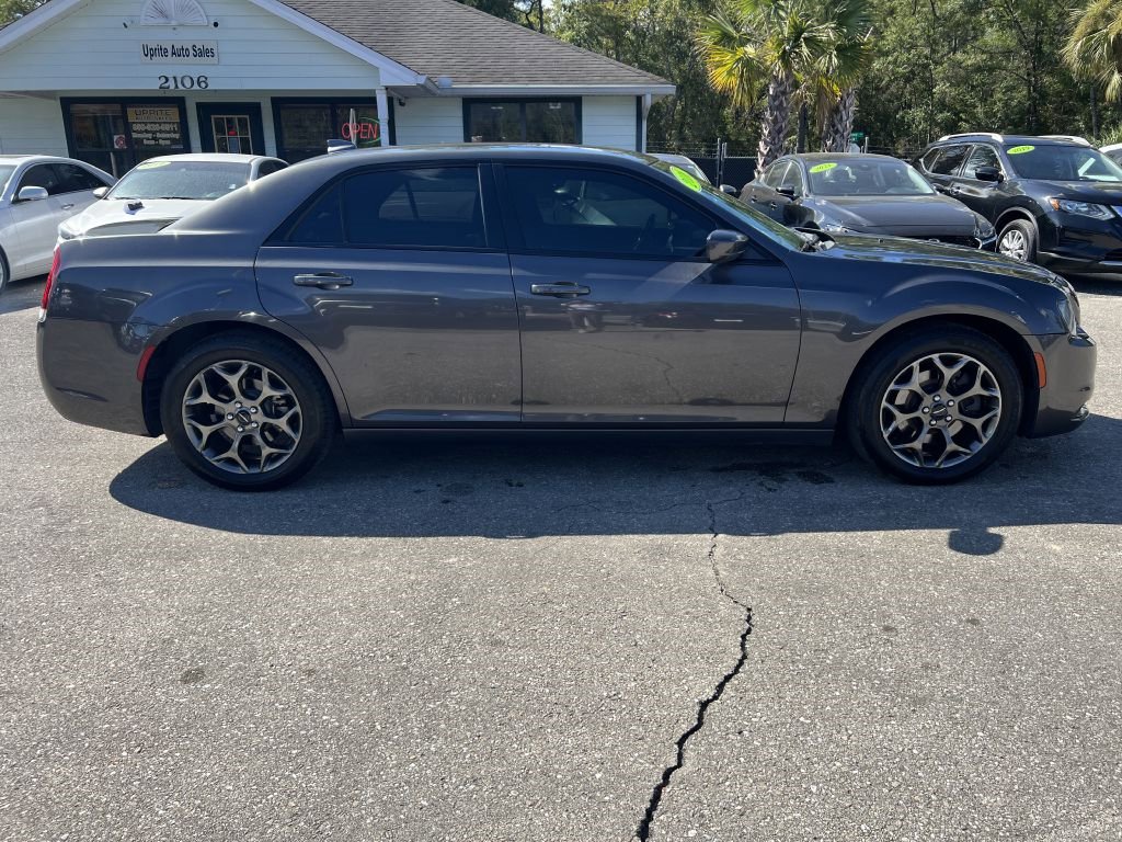 Used 2016 Chrysler 300 S AWD/4WD image 4