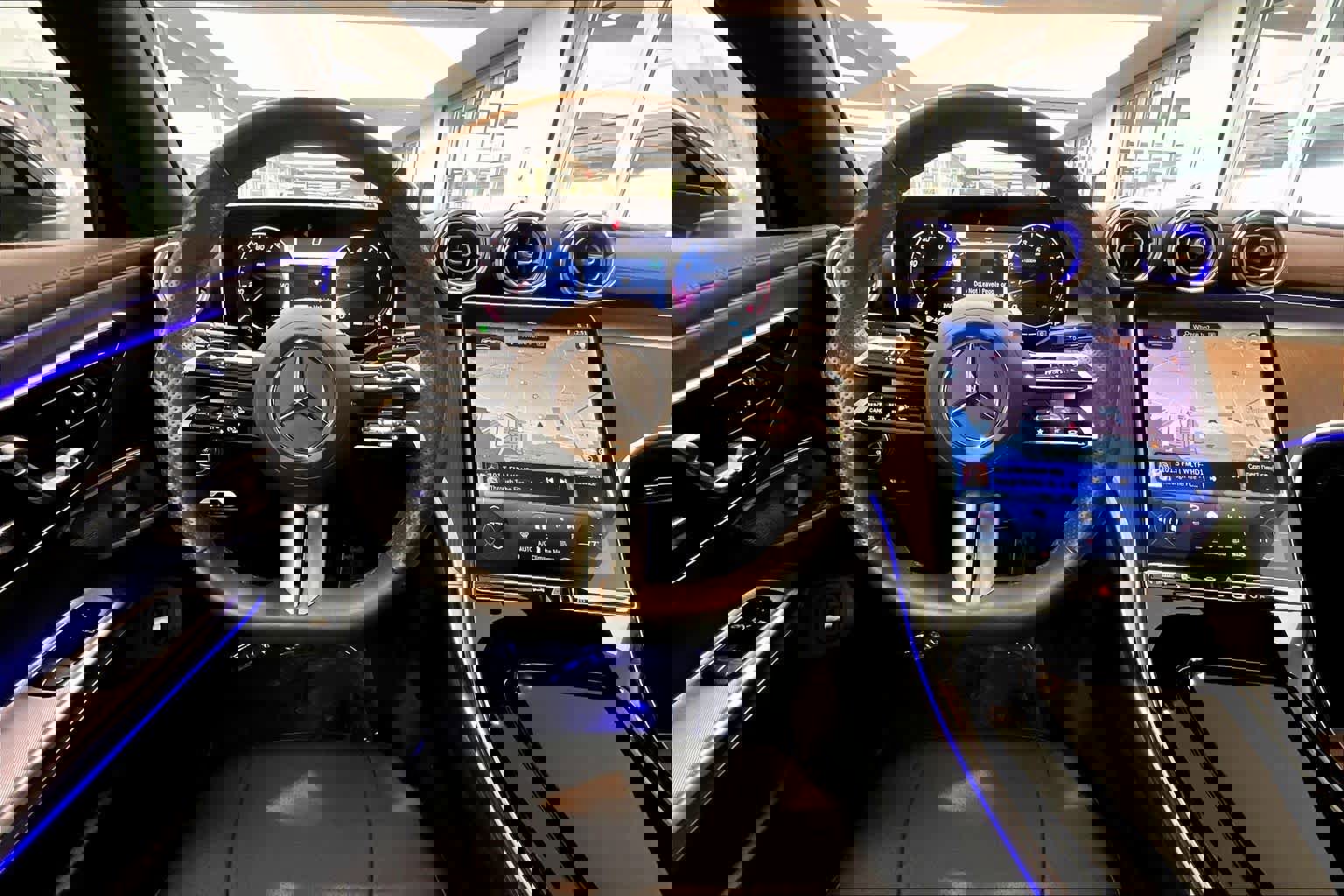 Used 2024 Mercedes-Benz CLE 300 4MATIC Coupe image 6