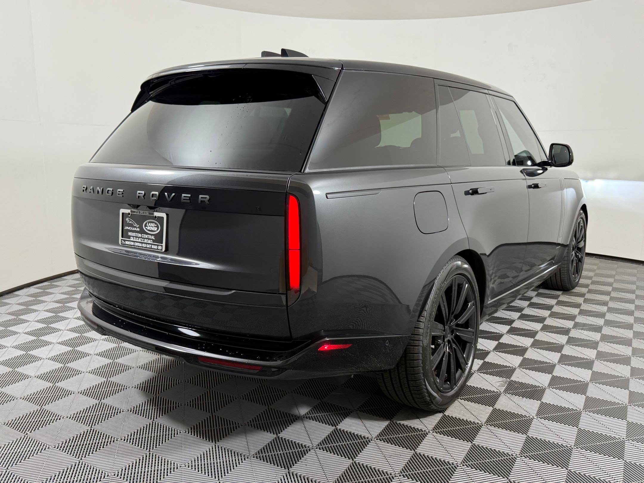 New 2026 Land Rover Range Rover SE AWD/4WD image 9