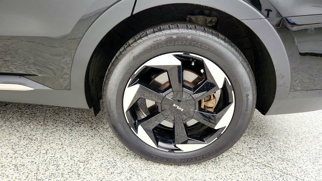 Used 2025 Kia Sorento EX AWD/4WD image 9