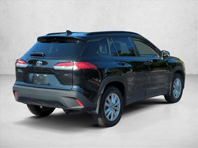Used 2023 Toyota Corolla Cross LE w/ Moonroof Package FWD image 5