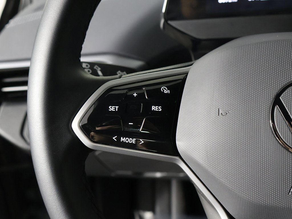 Used 2024 Volkswagen ID.4 2WD image 38