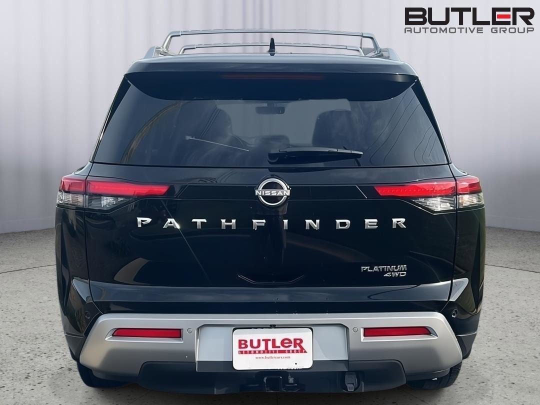 Used 2023 Nissan Pathfinder Platinum image 5