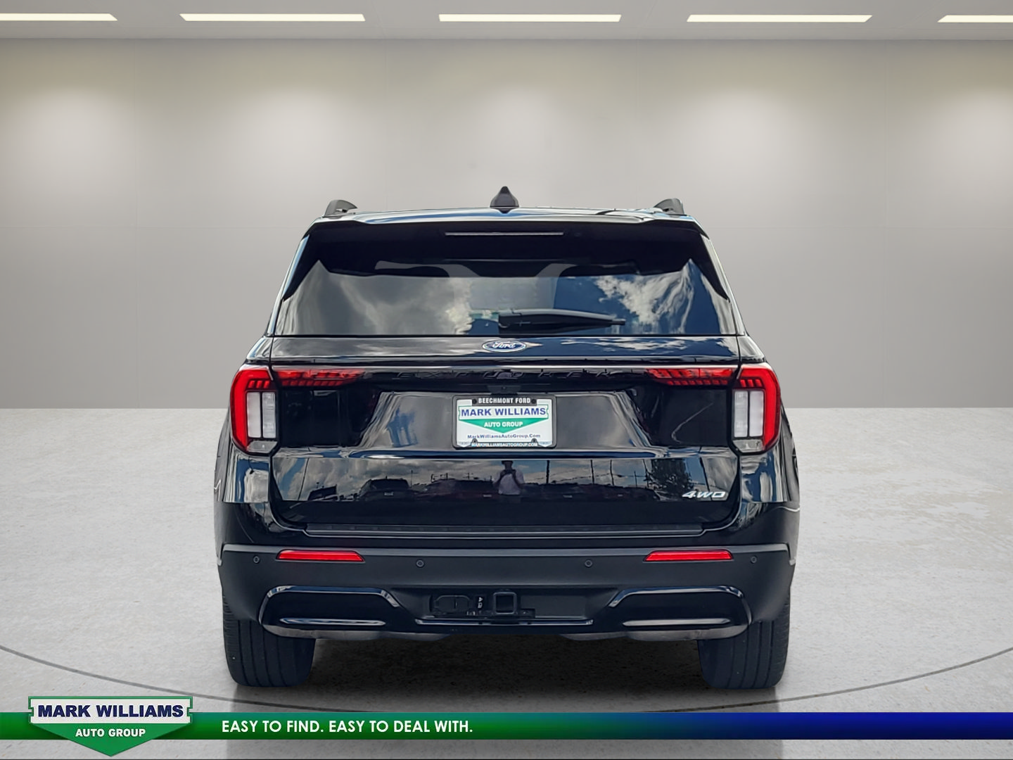 Used 2025 Ford Explorer ST-Line w/ Premium Package AWD/4WD image 5