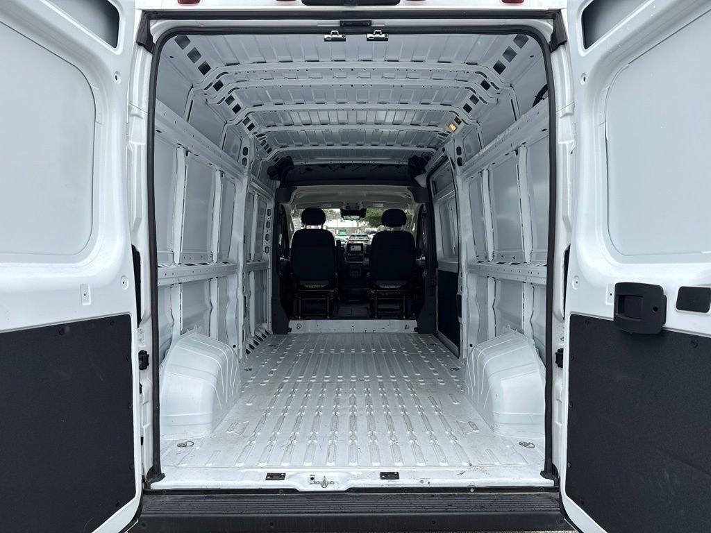 Used 2026 RAM ProMaster 2500 w/ Safety Group FWD image 8