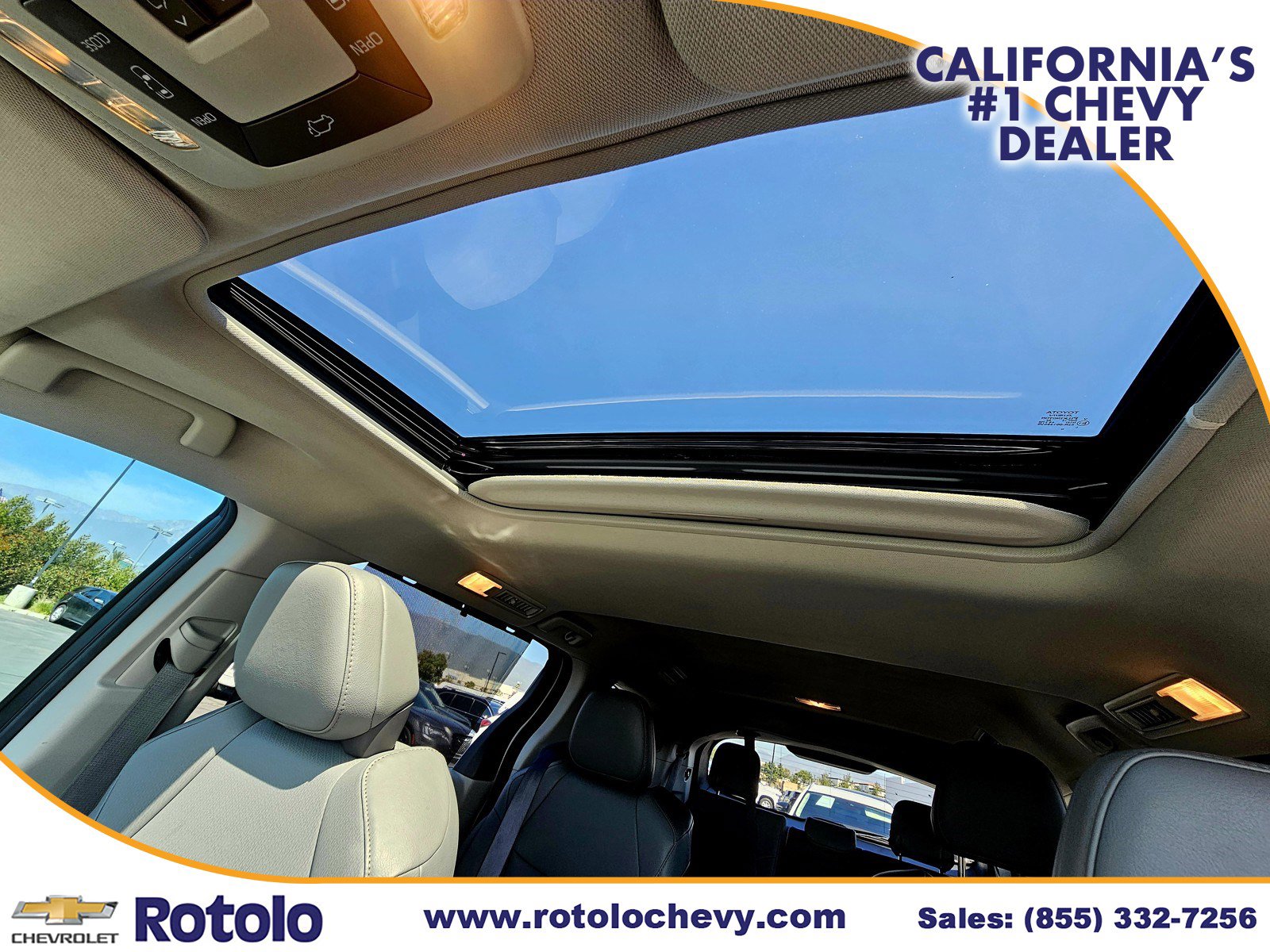 Used 2024 Toyota Sienna XLE w/ XLE Plus Package image 24