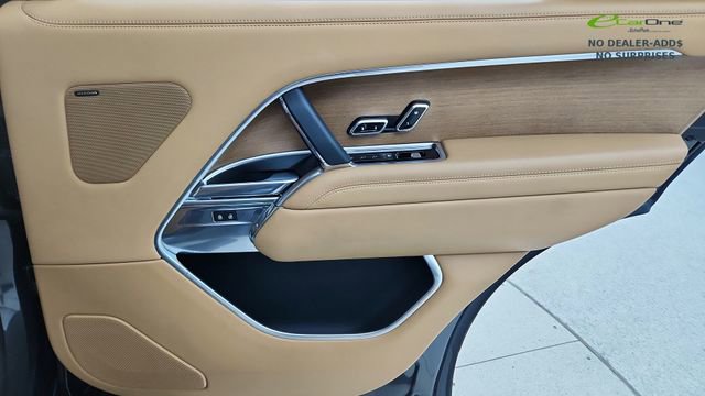 Used 2023 Land Rover Range Rover Long Wheelbase SE image 26