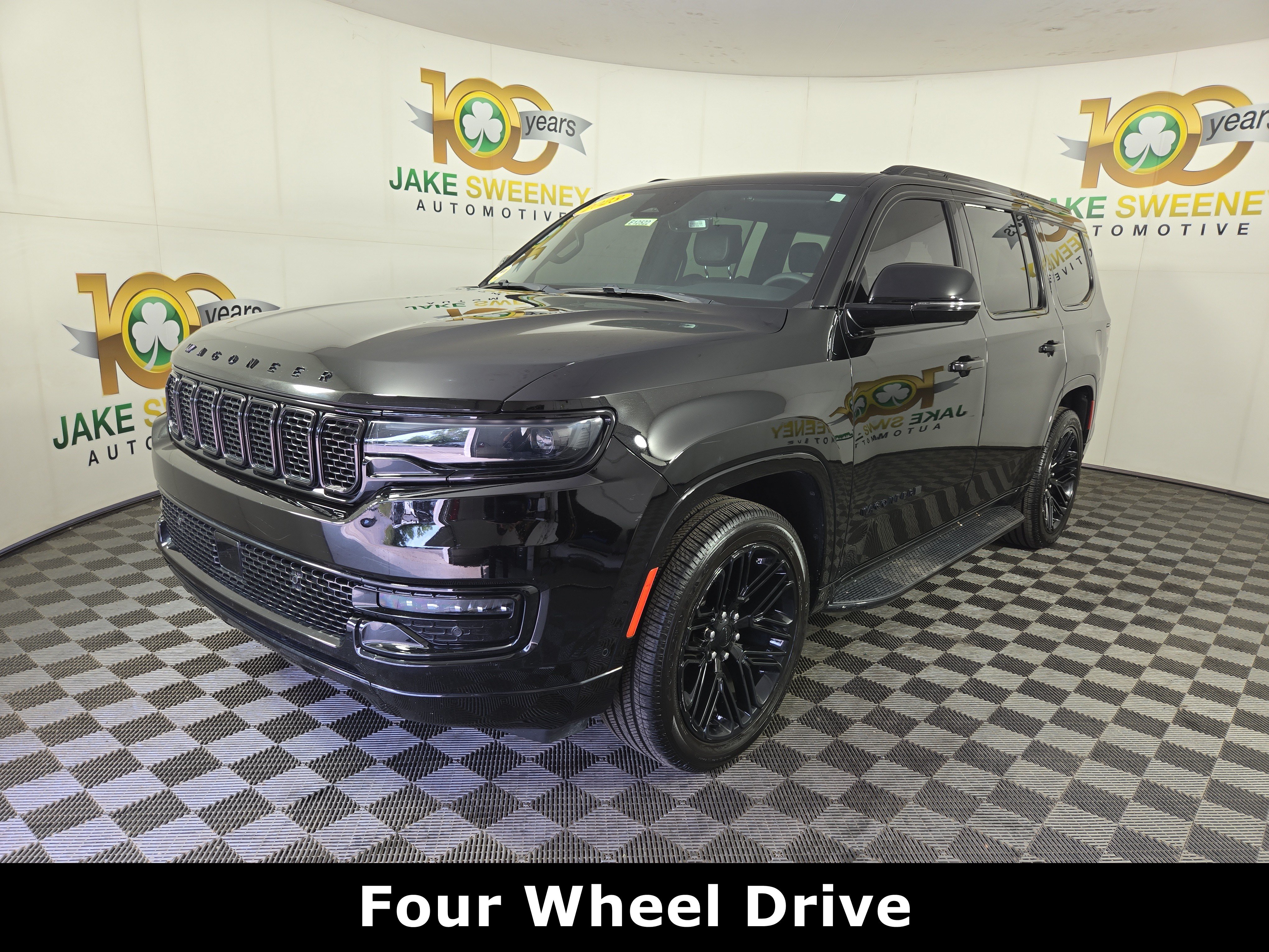 Used 2023 Jeep Wagoneer Series II AWD/4WD image 4