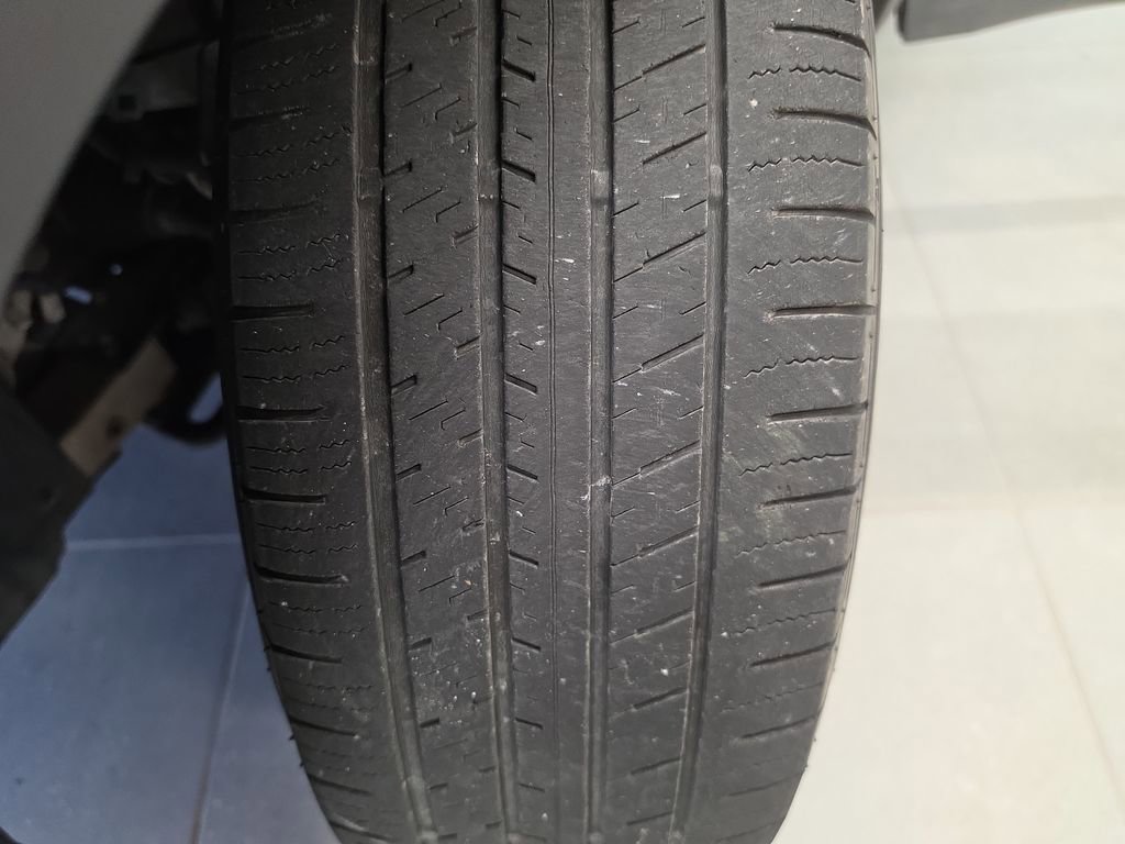 Used 2020 Jeep Cherokee Latitude Plus FWD image 34