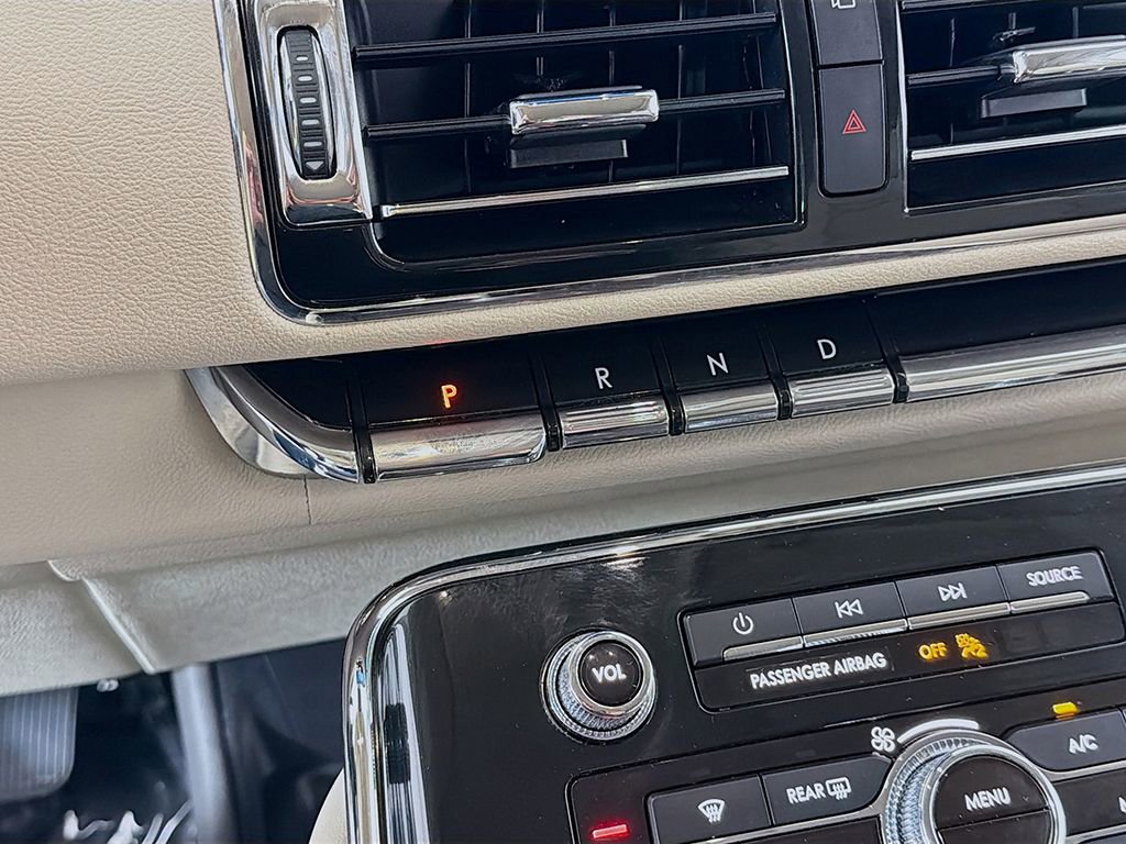 Used 2021 Lincoln Navigator Reserve w/ Luxury Package image 43