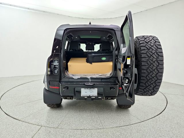 New 2026 Land Rover Defender 110 OCTA AWD/4WD image 19