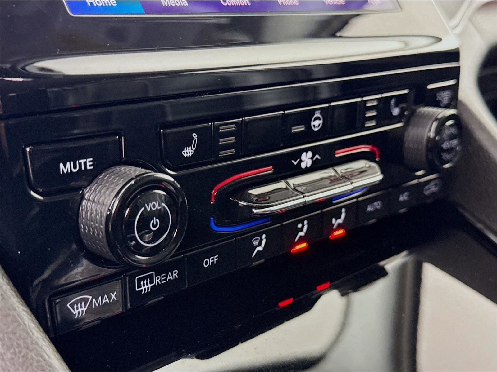 Used 2022 Jeep Grand Cherokee L Limited image 15