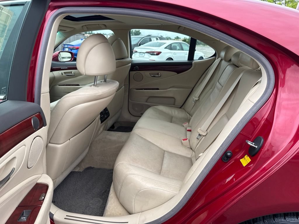 Used 2011 Lexus LS 460 AWD w/ Luxury Value Edition image 33