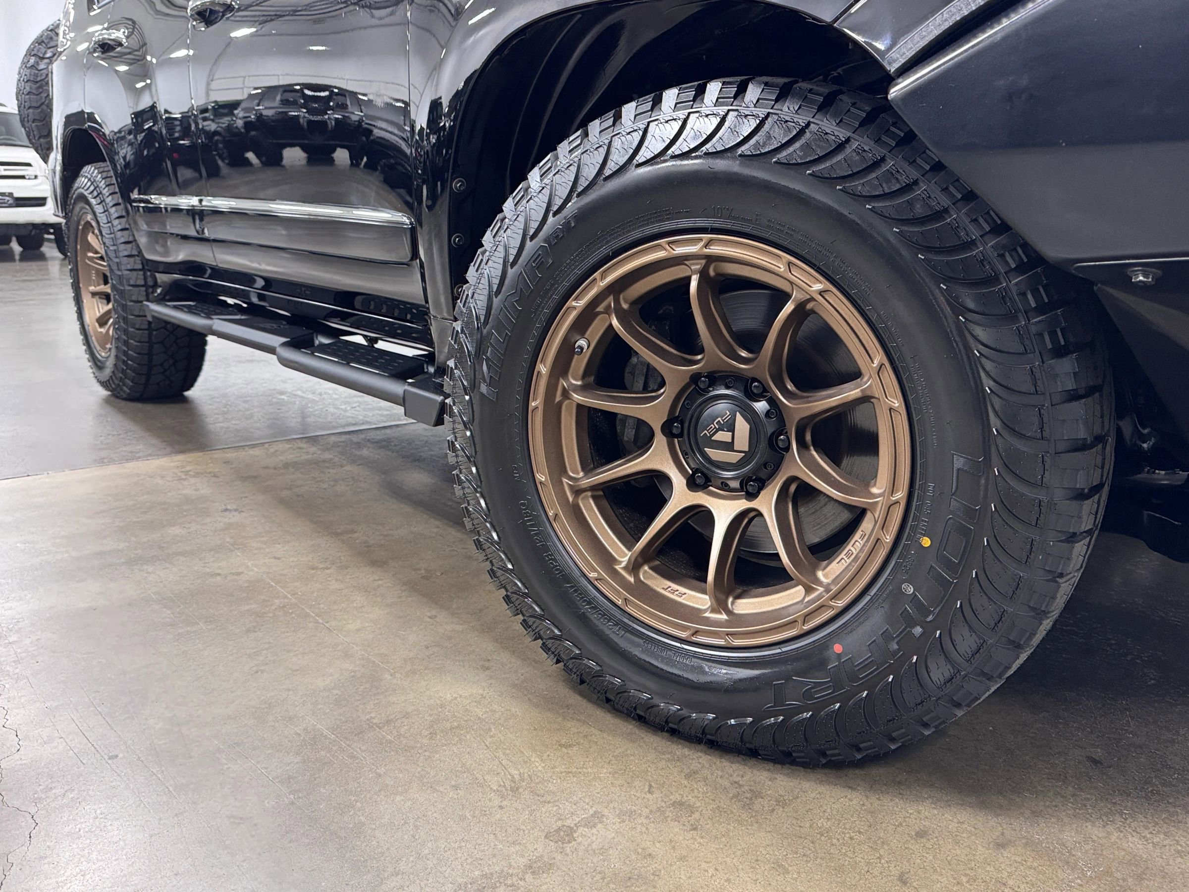 Used 2014 Lexus GX 460 Premium w/ Premium Package image 18